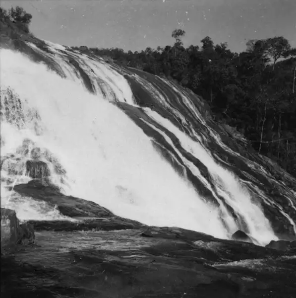 Foto 102: Cachoeira das Antas (MG)