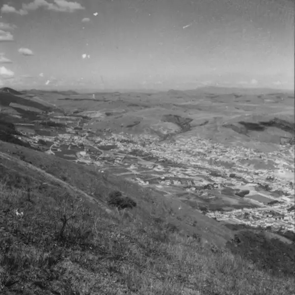 Foto 121: Panoramica do relevo e da cidade de Poços de Caldas (MG)