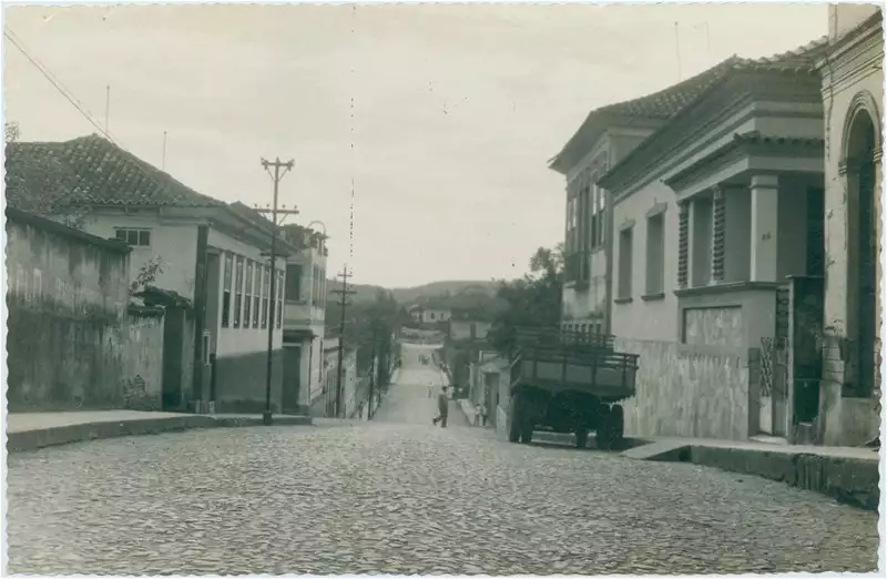 Foto 25: Rua Comendador Filgueiras : Rio Novo, MG