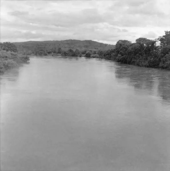 Foto 20: Rio Paraopeba na estrada para Sete Lagoas : Município de Sete Lagoas