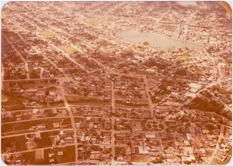 Foto 52: Vista [aérea] da cidade : [Lagoa Paulino] : Sete Lagoas, MG