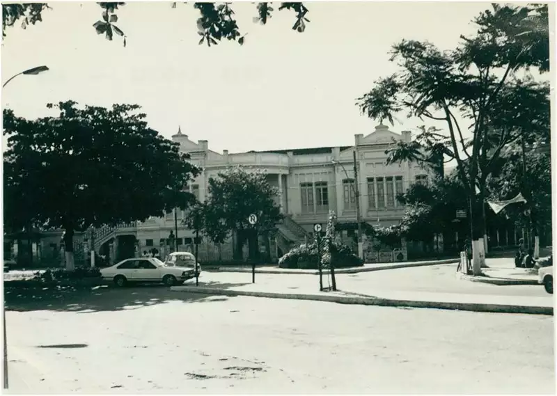 Foto 57: Escola Estadual Dr. Artur Bernardes : Sete Lagoas, MG
