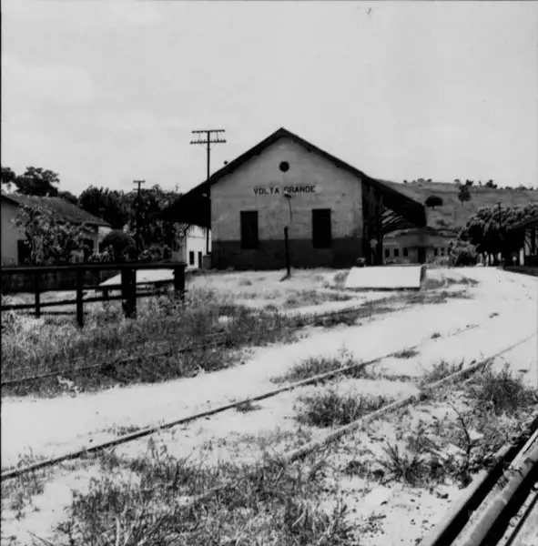 Foto 2: Estação férrea da cidade de Volta Grande (MG)