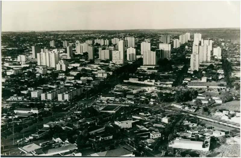 Foto 8: Vista aérea da cidade : Campo Grande, MS