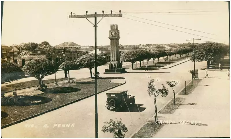 Foto 131: Avenida Afonso Pena : [Relógio Central] : Campo Grande, MS