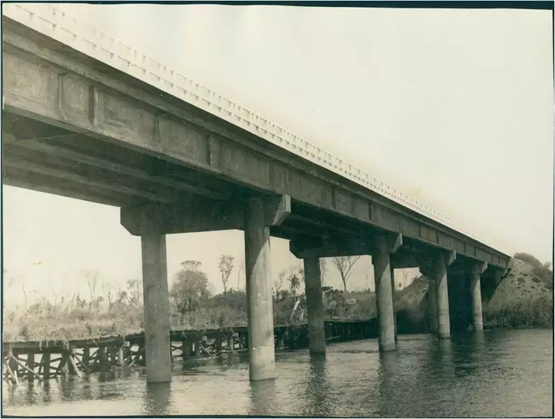 Foto 33: Ponte sobre o Rio Verde : Três Lagoas, MS