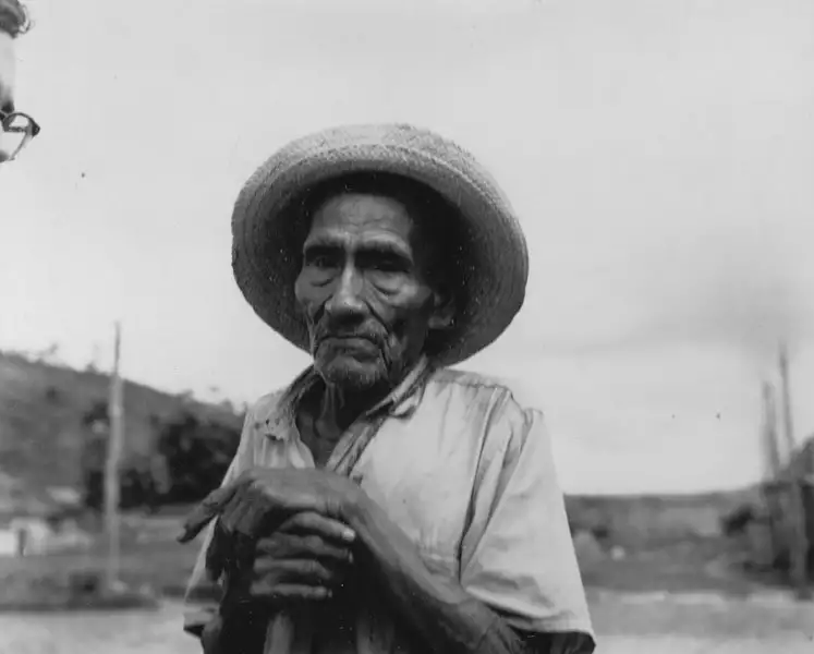 Foto 14: Índio Bororó velho contemporâneo do General Rondon em Poxoréu (MT)