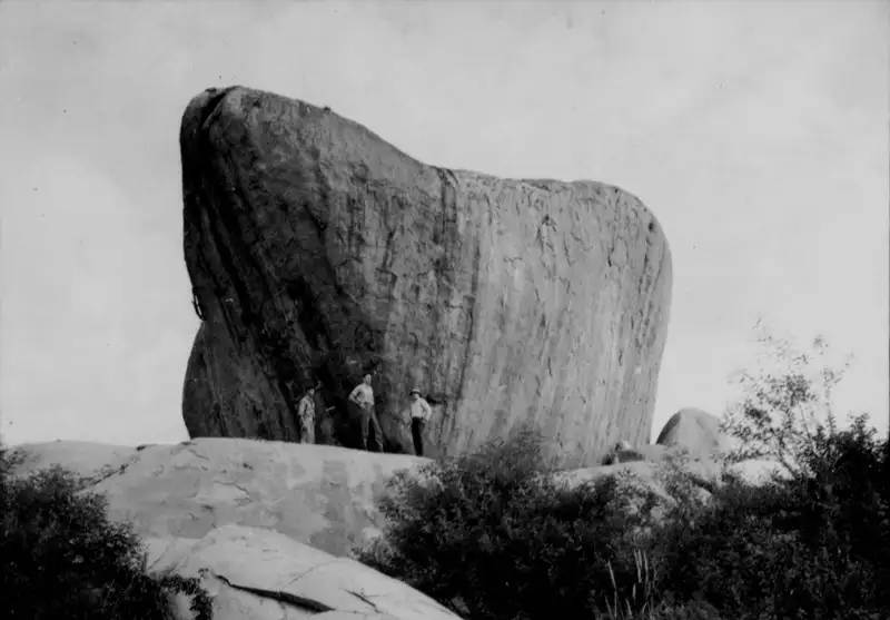 Foto 1: Pedra do Letreiro em Araruna (PB)