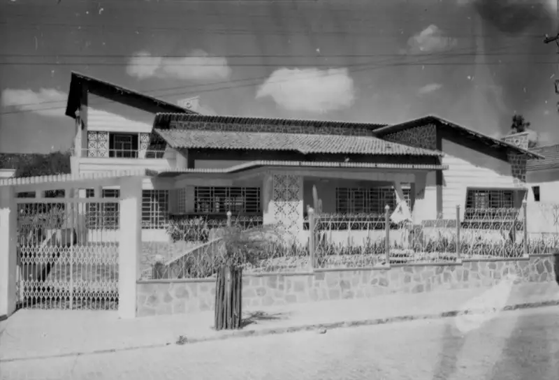 Foto 17: Casa na Avenida Getúlio Vargas : Município de Campina Grande