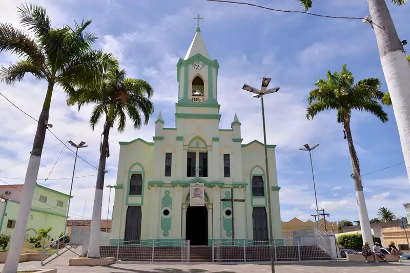 Foto 9: Igreja Matriz da Paróquia de Nossa Senhora do Rosário : Pirpirituba (PB)