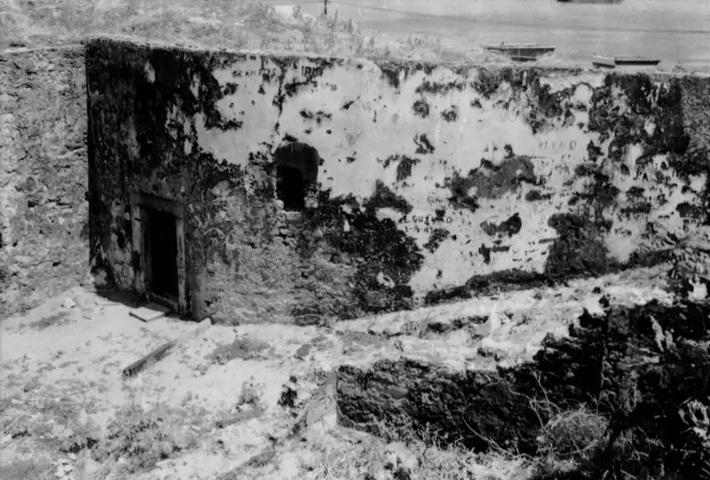 Foto 24: Ruínas do Forte do Buraco em Olinda (PE)