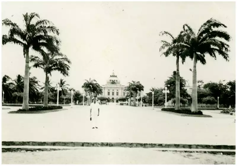Foto 96: Parque 13 de Maio : Faculdade de Direito do Recife : Recife, PE