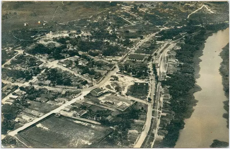 Foto 2: Vista [aérea da cidade : Rio Capibaribe] : São Lourenço da Mata, PE