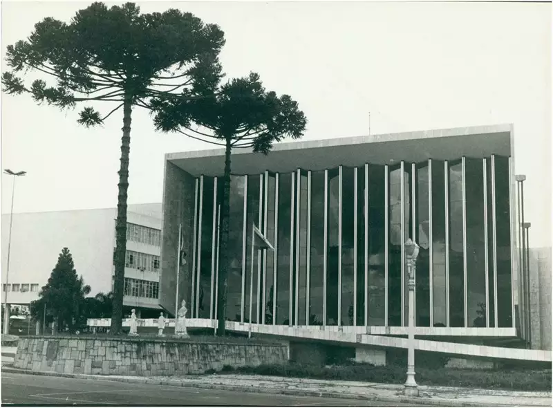 Foto 150: Assembleia Legislativa : Curitiba, PR