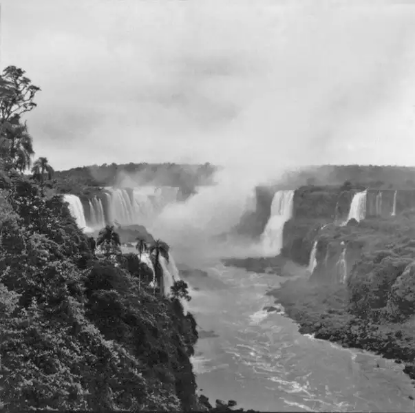Foto 2: Cataratas do Iguaçu : Garganta do Diabo : município de Foz do Iguaçu