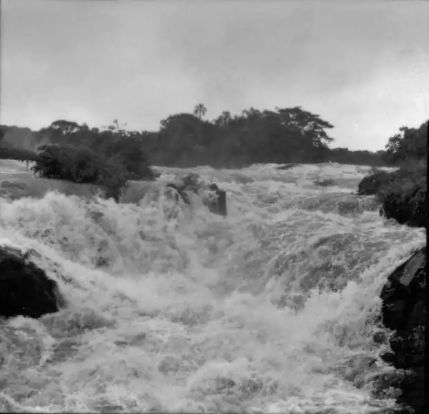 Foto 5: Cachoeira Sete Quedas : município de Guaíra