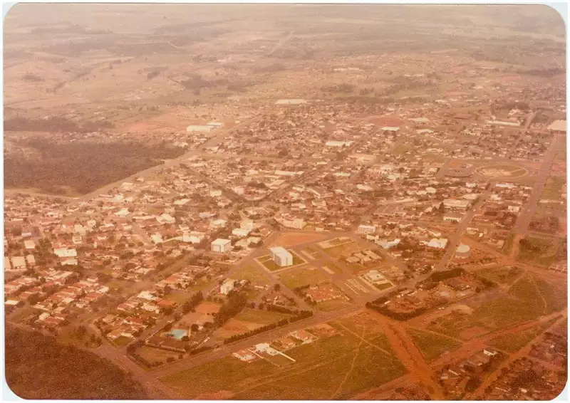 Foto 29: Vista aérea da cidade : Umuarama, PR