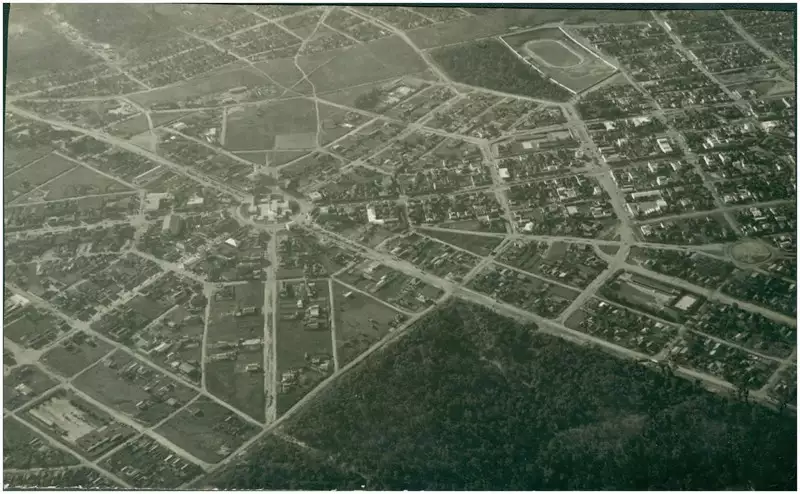 Foto 32: Vista aérea da cidade : Umuarama, PR