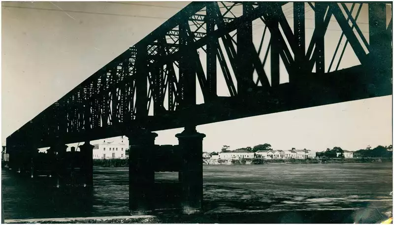 Foto 39: Ponte de Ferro : Rio Paraíba do Sul : Campos dos Goytacazes, RJ