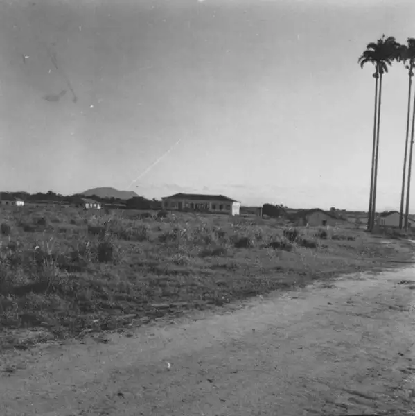 Foto 99: Fazenda com senzala (escravidão) no passado, na estrada para cidade de Campos (RJ)