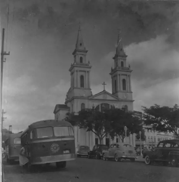 Foto 106: Catedral do Santíssimo Salvador na cidade de Campos (RJ)
