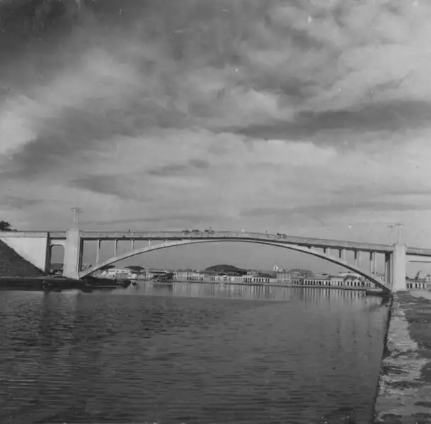 Foto 120: Ponte da cidade de Campos (RJ)