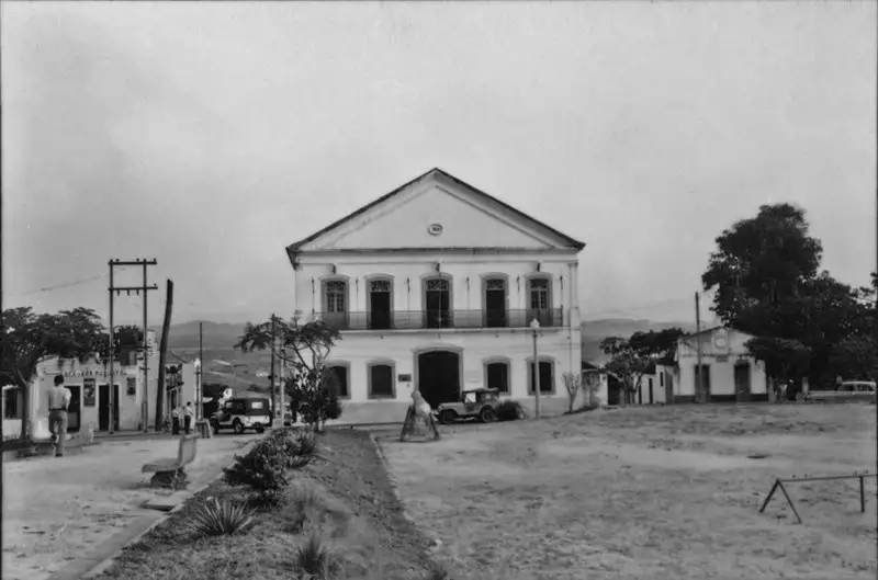 Foto 56: Sede da Prefeitura de Itaboraí, construída em 1840 (RJ)