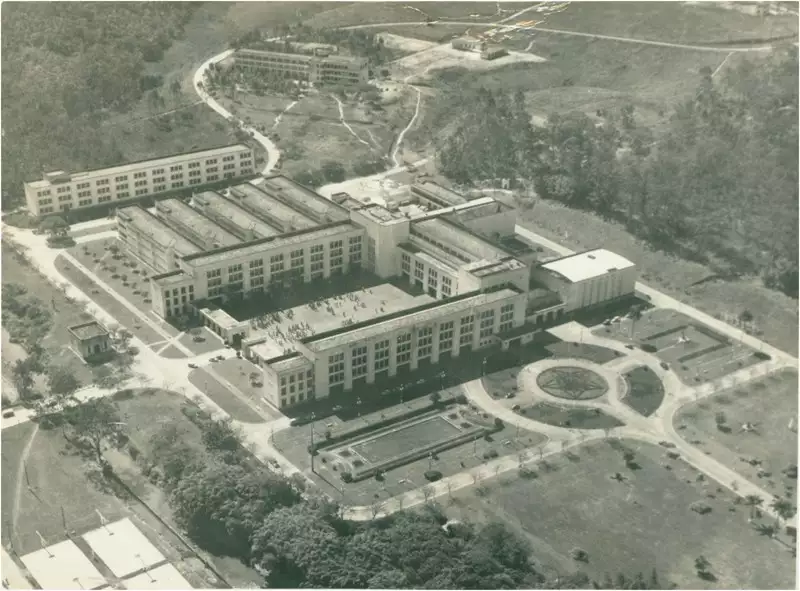 Foto 15: Vista [aérea] da Academia Militar das Agulhas Negras : Resende, RJ