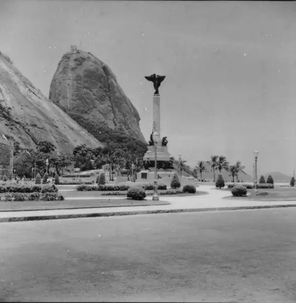 Foto 319: Monumento à batalha de Laguna : Praia Vermelha (RJ)