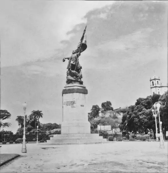 Foto 378: Monumento a Cabral (RJ)