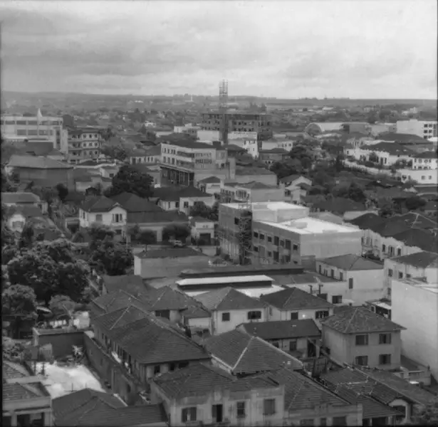 Foto 644: Vista parcial de bairro da Guanabara (RJ)