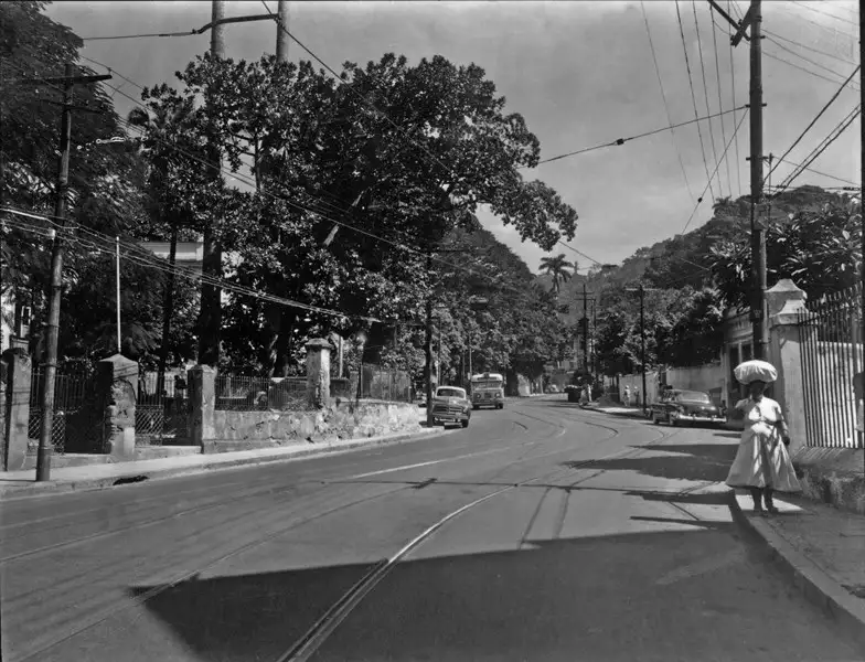 Foto 662: Rua Cosme Velho (RJ)