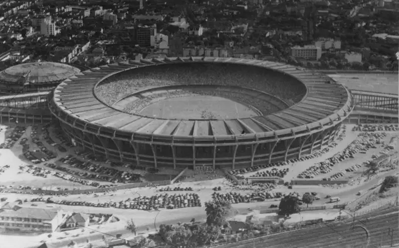 Foto 762: Vista aérea do Estádio do Maracanã (RJ)