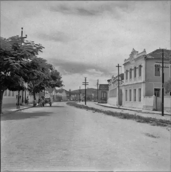 Foto 6: Rua principal de Santo Antônio de Pádua (RJ)