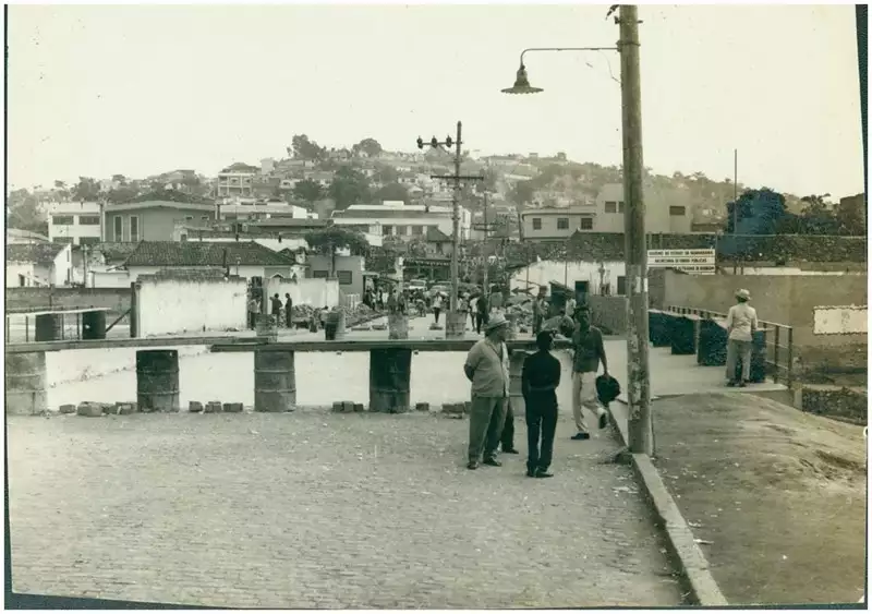 Foto 1: Vista parcial da cidade : São João de Meriti, RJ
