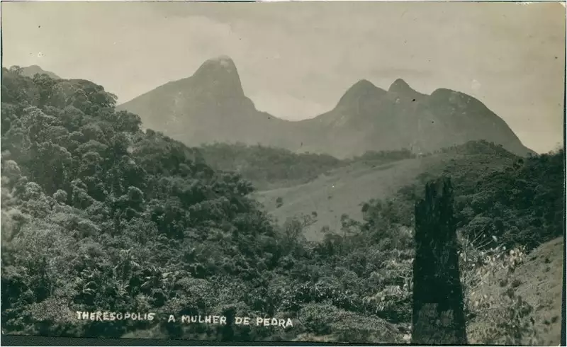 Foto 57: Parque Nacional da Serra dos Órgãos : Mulher de Pedra : Teresópolis, RJ
