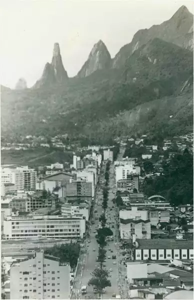 Foto 72: Vista [panorâmica da cidade] : Avenida [Almirante] Lúcio Meira : Dedo de Deus : Teresópolis, RJ