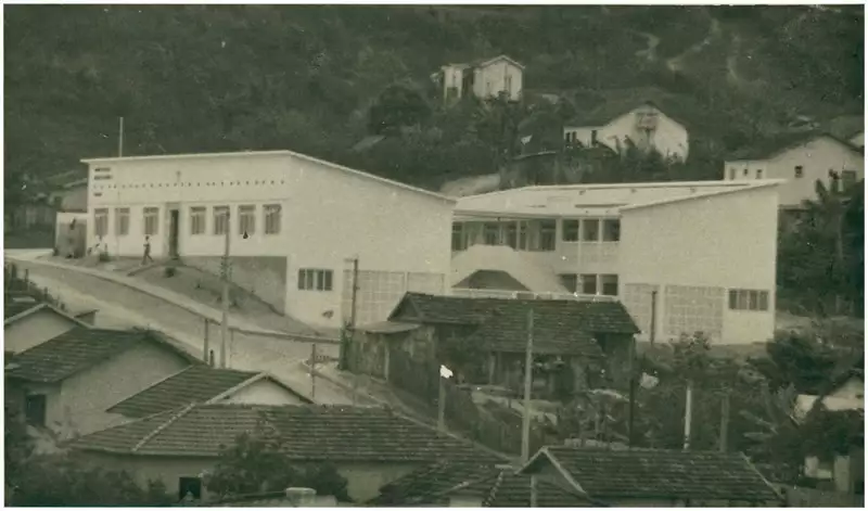 Foto 51: [Vista parcial da cidade] : Grupo Escolar Minas Gerais : Volta Redonda, RJ