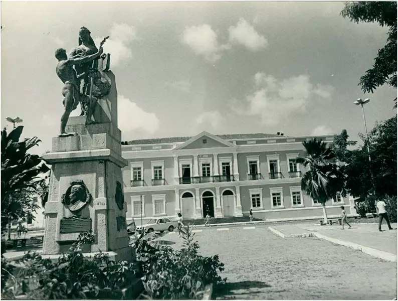Foto 20: Praça 7 de Setembro : [Monumento à Independência] : Palácio  Potengi : Natal, RN