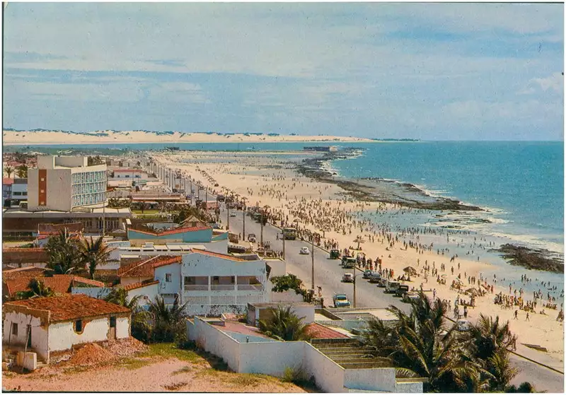 Foto 39: Praia do Meio : [vista parcial da cidade] : Natal, RN