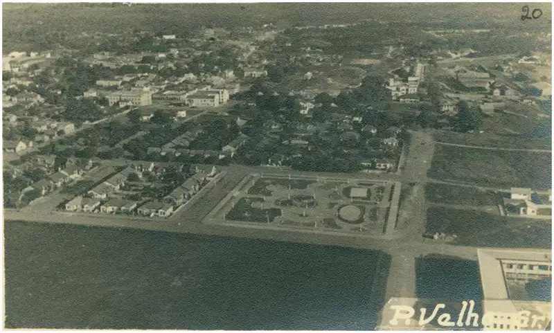 Foto 79: Vista aérea da cidade : [Praça Aluízio Ferreira] : Porto Velho, RO