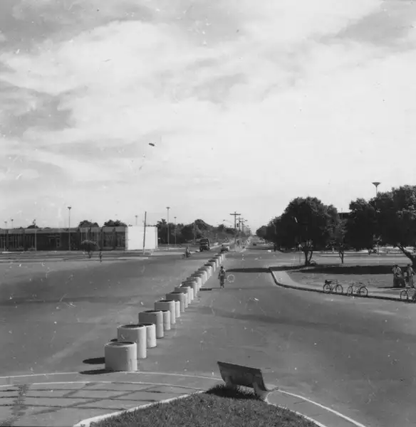 Foto 199: Avenida Nossa Senhora da Consolata com vista do Centro Cívico e Palácio da Cultura : Município de Boa Vista