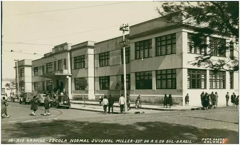 Foto 22: Escola Normal Juvenal Miller : Rio Grande, RS