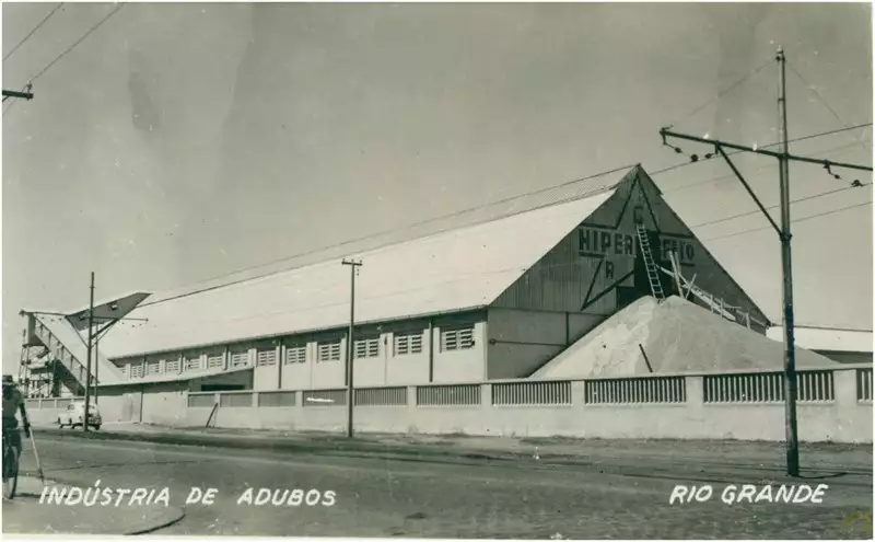 Foto 48: Indústria de adubo : Rio Grande, RS