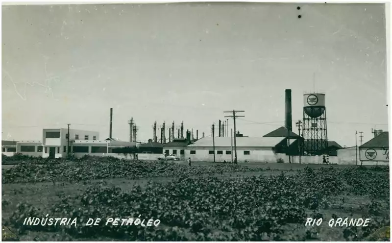 Foto 49: Refinaria de Petróleo [Ipiranga] : Rio Grande, RS