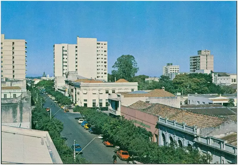 Foto 93: [Rua] Duque de Caxias : vista [panorâmica] da cidade : Uruguaiana, RS