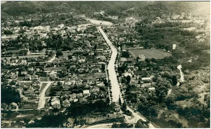 Foto 53: Vista aérea da cidade : Alameda Rio Branco : Blumenau, SC