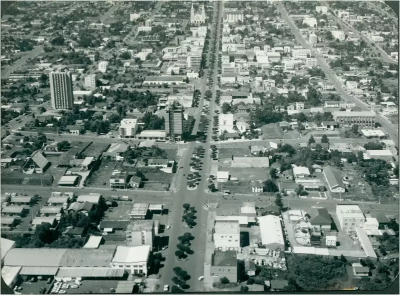 Foto 15: Vista aérea da cidade : [Avenida Getúlio Dorneles] : Chapecó, SC