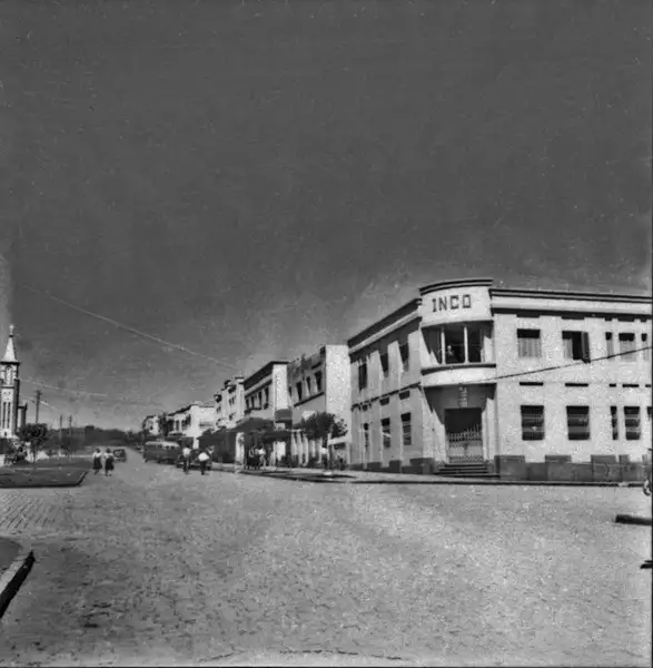 Foto 60: Vista da rua principal de Chapecó (SC)