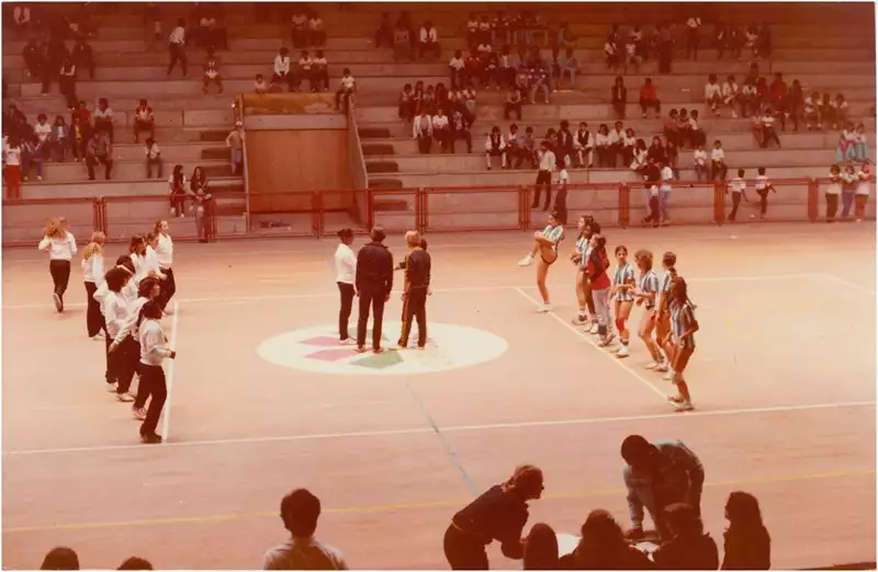 Foto 40: [Vista interna do Ginásio Municipal de Esportes Irmão Walmir Antonio Orsi] : Criciúma, SC